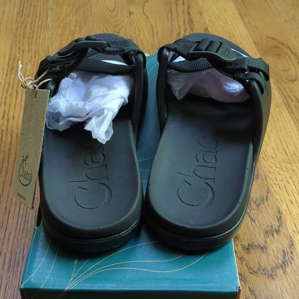 NIB Chaco Chillos Slide Sandals Black Adjustable Strap Sandal Kids Size 4